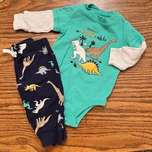 Carters Dinosaur Matching set